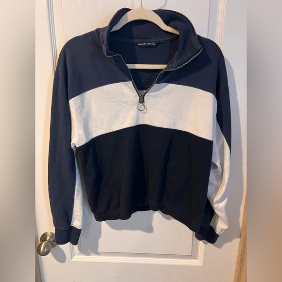 Abercrombie & Fitch Sweaters - Abercrombie & Fitch size small pullover sweater with zipper neckline.
